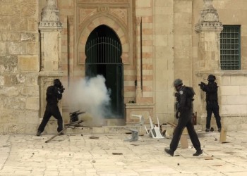 شرطة الاحتلال تنسحب من باحات «الأقصى» إثر اقتحام محدود