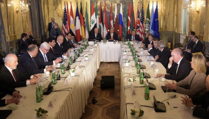 اجتماع فيينا يقر محادثات مع المعارضة ومرحلة انتقالية 6 أشهر ويتجاهل مصير «الأسد»