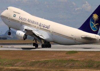 طائرة سعودية متوجهة إلى جدة تعود إلى مطار القاهرة بعد عطل فني
