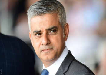 عمدة لندن يطالب وزير الخارجية البريطانية بالاستقالة