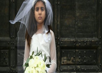 إعلان قاصرات للزواج يثير الغضب في لبنان