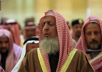 مفتي السعودية مشيدا برجال الهيئة: أبعدوا الأفكار الضالة والمنحرفة