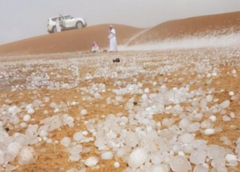 تساقط الثلج في مدن سعودية وأخرى تشهد موجات حر شديدة