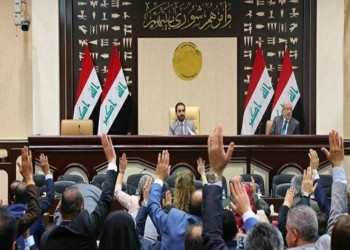البرلمان العراقي يستدعي رئيس الوزراء للحضور فورا