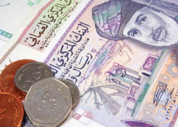 2.8 مليار دولار تراجعا بإيرادات عمان بسبب أسعار النفط
