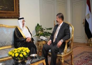 قطان: مرسي لم يصرف دولارا من مساعدات السعودية.. وناشطون يعلقون