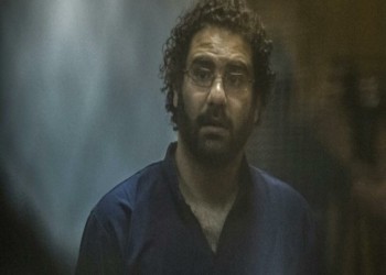 مسؤولة أمريكية: قضية الناشط المصري المعتقل علاء عبدالفتاح موجعة للقلب
