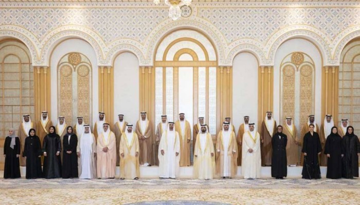 الحكومة الإماراتية الجديدة تؤدي القسم بحضور بن زايد وبن راشد