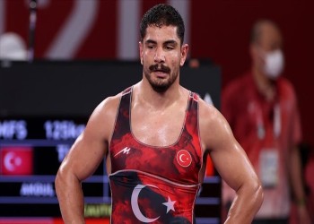 مصارعة.. التركي "آكغول" يحرز برونزية في بطولة العالم