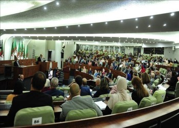 100 برلماني جزائري يتقدمون بمشروع قانون لتجريم الاستعمار الفرنسي