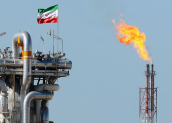 قبل اجتماعه بالرئيس الصيني.. بايدن يطالب بتقليل شراء النفط من إيران