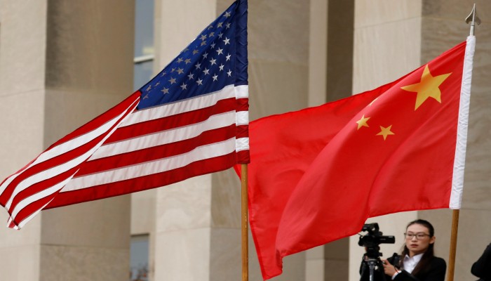 أمريكا تدرج شركات صينية لها صلات بالجيش على قائمة سوداء للتجارة