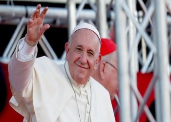 بابا الفاتيكان يعلق على افتتاح أكبر كاتيدرائية في الخليج