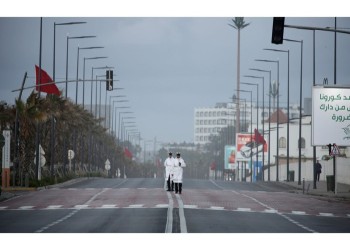 أوميكرون يثير مخاوف حكومية من انتكاسة وبائية في المغرب