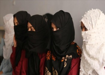 باكستان: فرض طالبان قيودا على النساء تفكير متطرف ورجعي
