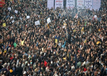 بعد عامين من احتجاجات نوفمبر.. الشارع الإيراني يغلي والنظام  أمام تحديات خطيرة