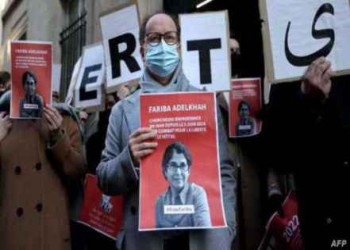 إيران تعيد باحثة فرنسية إلى السجن بدعوى مخالفتها نظام الإقامة الجبرية
