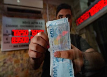 لليوم التاسع.. الليرة التركية تواصل التراجع أمام الدولار