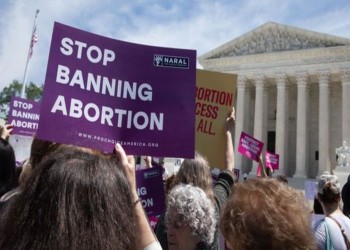 فلوريدا تخفض حظر الإجهاض من 24 إلى 15 أسبوعا من الحمل