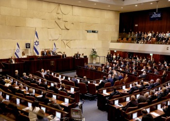 المعارضة الإسرائيلية تعتزم طرح مشروع حلّ الكنيست إذا ضمنت وجود أغلبية