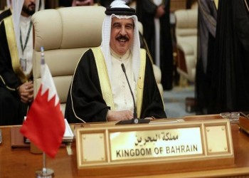 ملك البحرين: تطعيم كورونا اختياري ومجاني لكل مواطن ومقيم