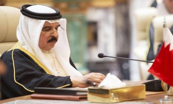 ضربة مبكرة لجهود المصالحة.. البحرين تعلن رسميا تغيب ملكها عن القمة الخليجية بالسعودية