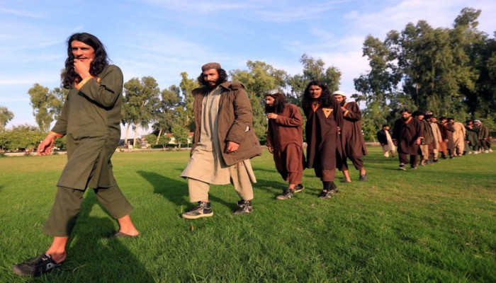 صحيفة: طالبان ستواجه صراعا دمويا على السلطة مع تنظيم الدولة