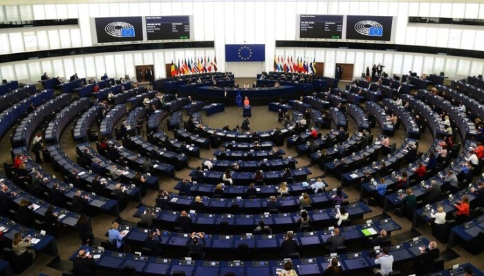 البرلمان الأوروبي يدعو لاحترام الحقوق والحريات في تونس ويدين قرارات سعيد