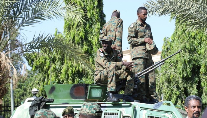 وزيرة الخارجية السودانية تدعو لمقاومة الانقلاب بالوسائل المدنية