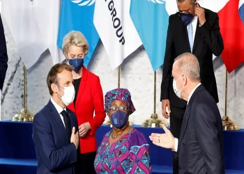 ماكرون وأردوغان يبحثان تطورات ليبيا على هامش قمة العشرين