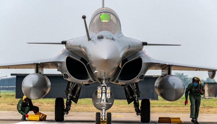 صفقة إماراتية لشراء 60 طائرة رافال فرنسية مقاتلة.. هل تنجح هذه المرة؟
