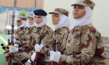 قرار رسمي بتطبيق ضوابط الإفتاء في انضمام الكويتيات للجيش