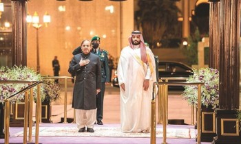 مباحثات بين شريف وبن سلمان مع أنباء تجديد الوديعة السعودية لباكستان