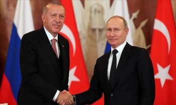هاتفيا.. أردوغان وبوتين يبحثان جهود السلام في أوكرانيا