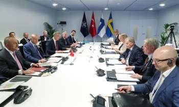 تركيا تعلن وقف المحادثات مع السويد وفنلندا حول انضمامهما للناتو