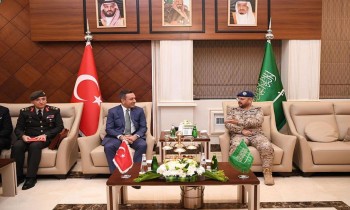 مباحثات سعودية تركية لتعزيز التعاون الدفاعي والعسكري (صور)