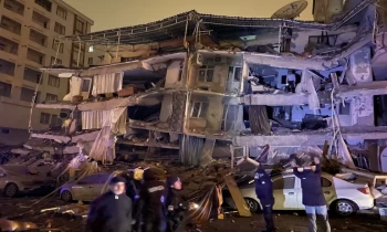 مقاطع فيديو وصور تظهر دمارا هائلا جراء الزلزال في تركيا وسوريا (شاهد)