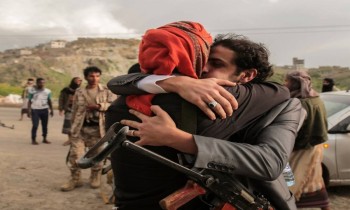 إيكونوميست: الحوثيون حققوا نصرا على السعودية لكنه باهظ الثمن ومعاناتهم ستتفاقم