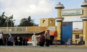 مصر.. انتهاكات "خطيرة" وإضراب جماعي عن الطعام في سجن برج العرب