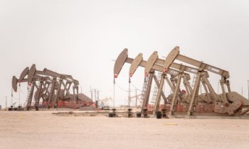 لمواجهة تراجع أسعار النفط.. أوبك+ تدرس خفضا جديدا في الإنتاج